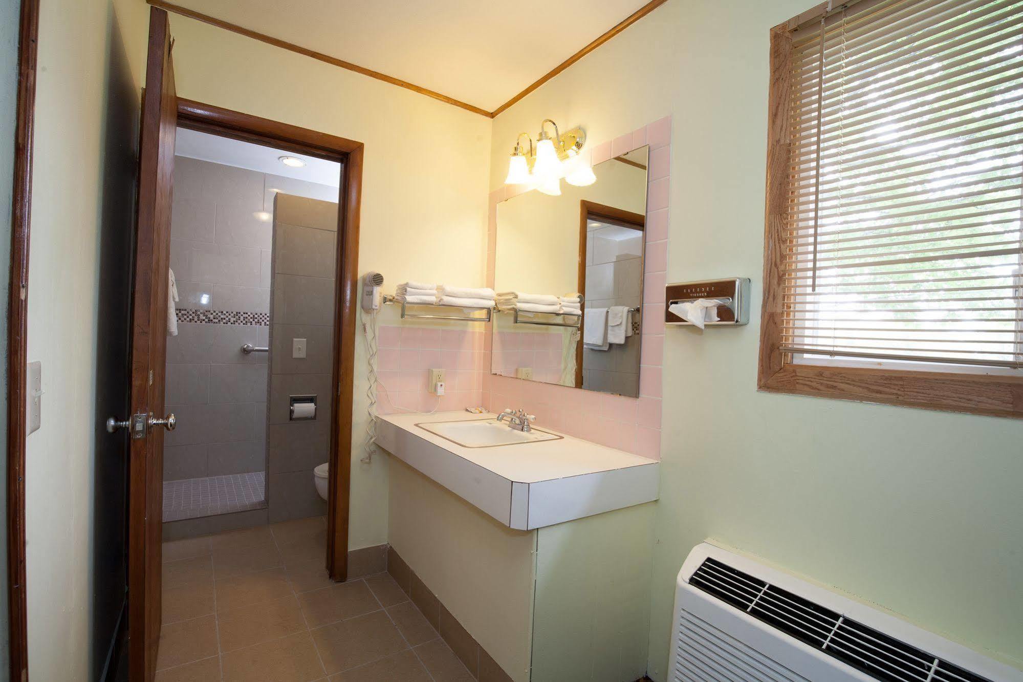 Park Motel Marshfield Ngoại thất bức ảnh